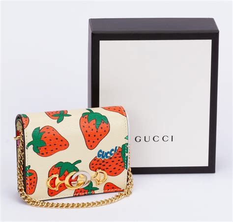 gucci zumi strawberry print card case|Gucci Zumi Strawberry.